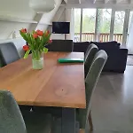 Boshuisje Met Zwembad Op Het Park