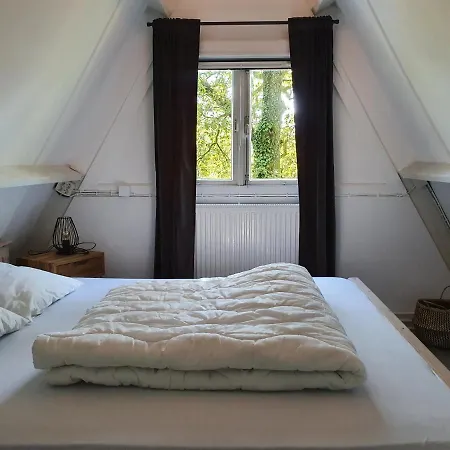 Boshuisje Met Zwembad Op Het Park Horská chata *