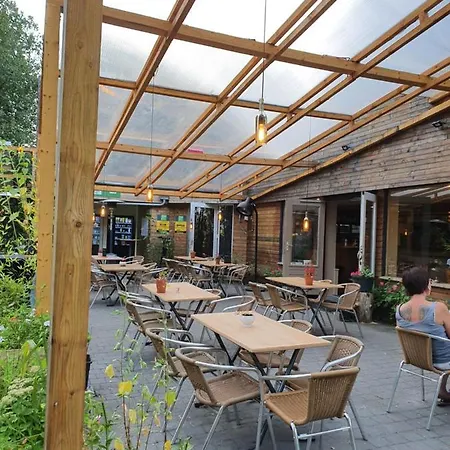 Boshuisje Met Zwembad Op Het Park 더뷔